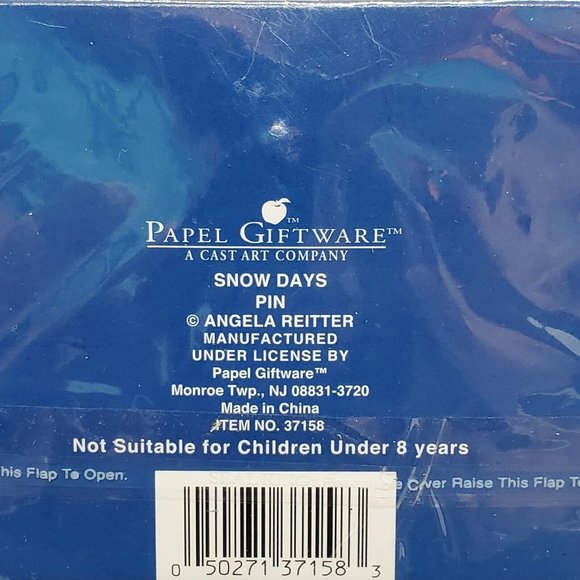 NEW Vintage Papel Giftware Christmas Brooch Pin Enamel Silver Tone Birdhouse - Picture 4 of 4